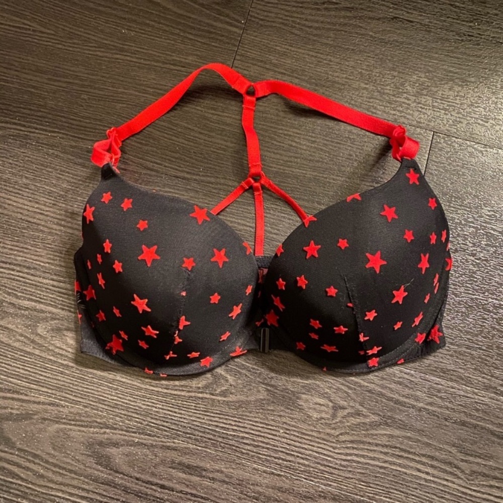 Victoria’s Secret push-up bra